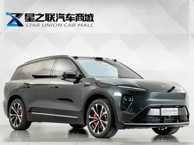 Nio ES8