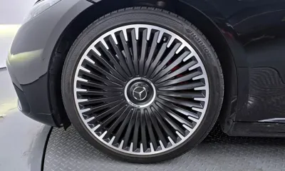 Mercedes-Benz EQS