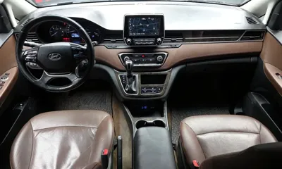 Hyundai Starex