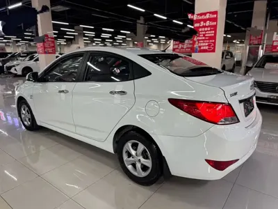 Hyundai Verna