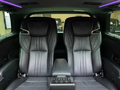 Lexus LM