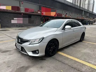 Toyota Reiz