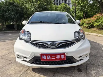 BYD F0