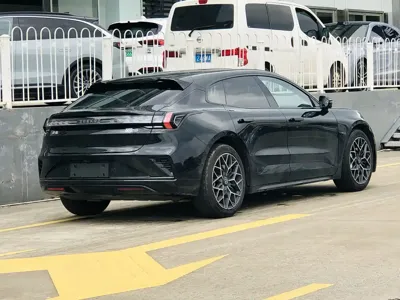 Zeekr 001