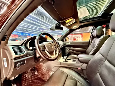 Jeep Grand Cherokee (Import)