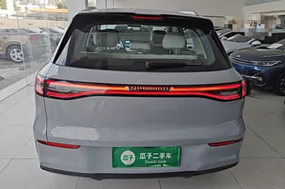 Geely Galaxy E5