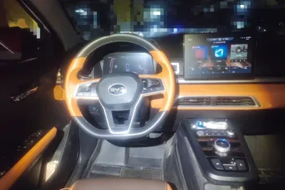BYD e2