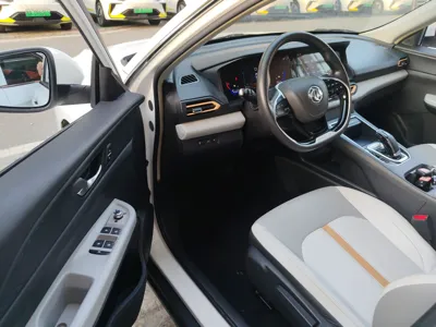 Dongfeng Aeolus E70