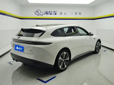 Nio ET5T