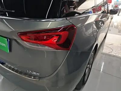 Buick GL6