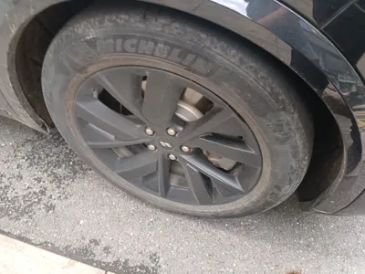 Li Auto L8
