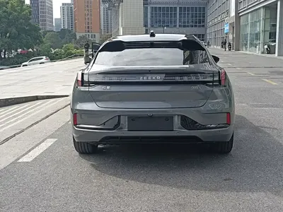 Zeekr 001