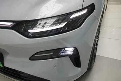 Leapmotor C11