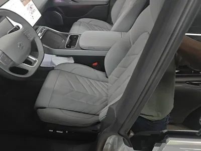 Nio ET5T