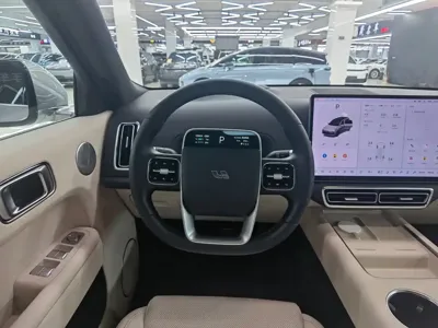 Li Auto Li L8