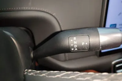 Li Auto L6