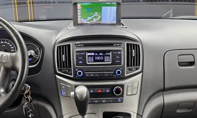 Hyundai Starex