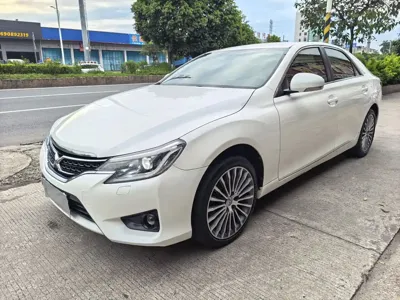 Toyota Reiz
