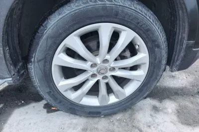 Dongfeng Aeolus AX7