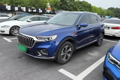 Hongqi HS5
