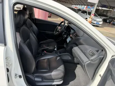 Kia K2