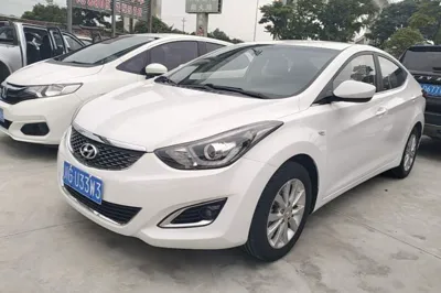 Hyundai Elantra (5th Generation