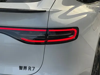 智界 Zhijie R7