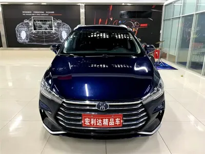 BYD MAX