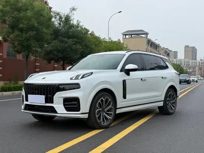 Lynk & Co 09 EM-P