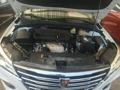 Roewe i5