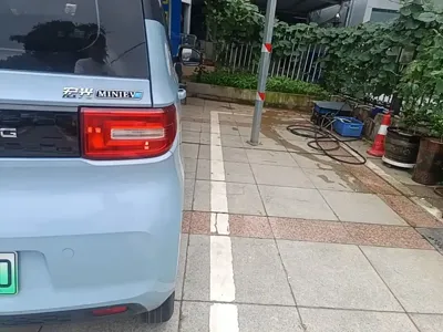 Wuling MINIEV