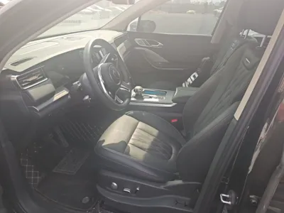 Hongqi HS7 PHEV