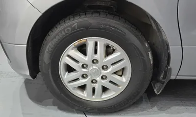 Hyundai Starex