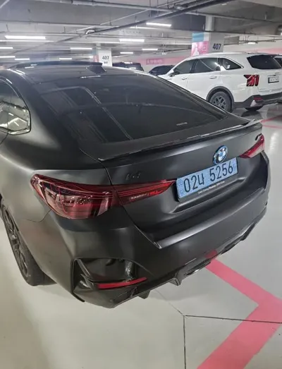 BMW i4