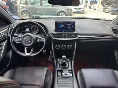 Mazda CX-4