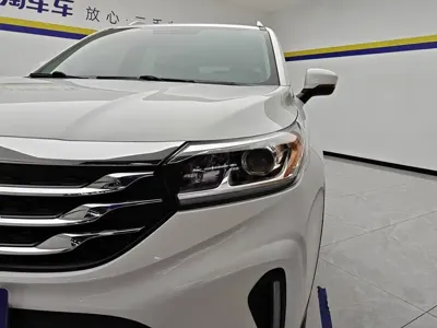 GAC Motor Trumpchi GS4