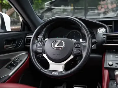 Lexus RC
