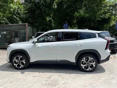 Geely Boyue L