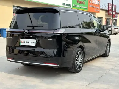 GAC Motor Trumpchi E8 PHEV