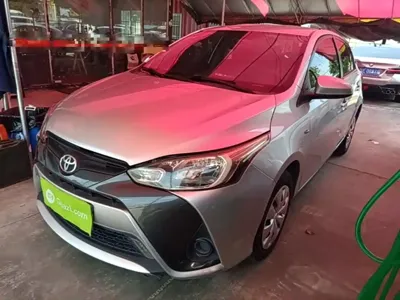 Toyota Yaris L