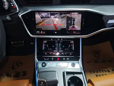 Audi A7L