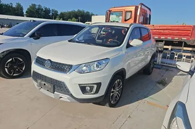 BAIC Senova X35