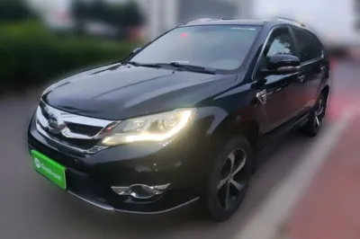 BYD S7