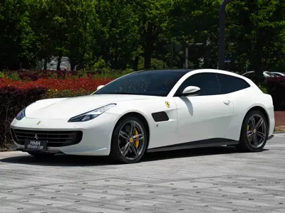 Ferrari GTC4Lusso