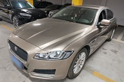 Jaguar XF