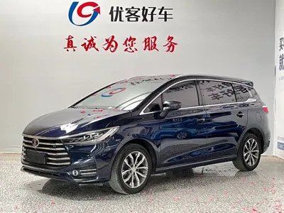 BYD MAX
