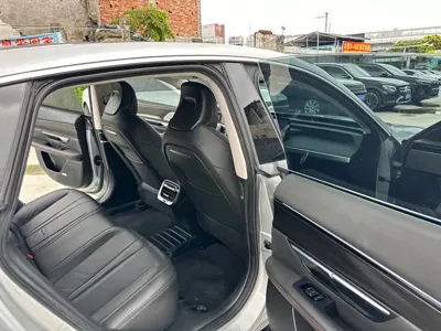 Xpeng P7