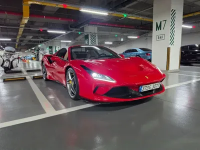 Ferrari F8