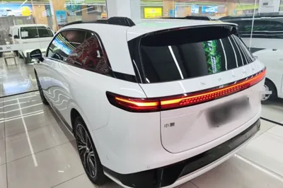 Xpeng G9