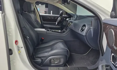 Jaguar XJ